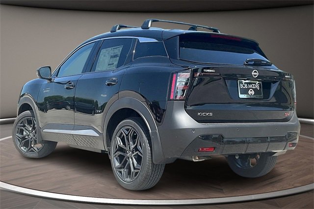 New 2025 Nissan Kicks SR image 3