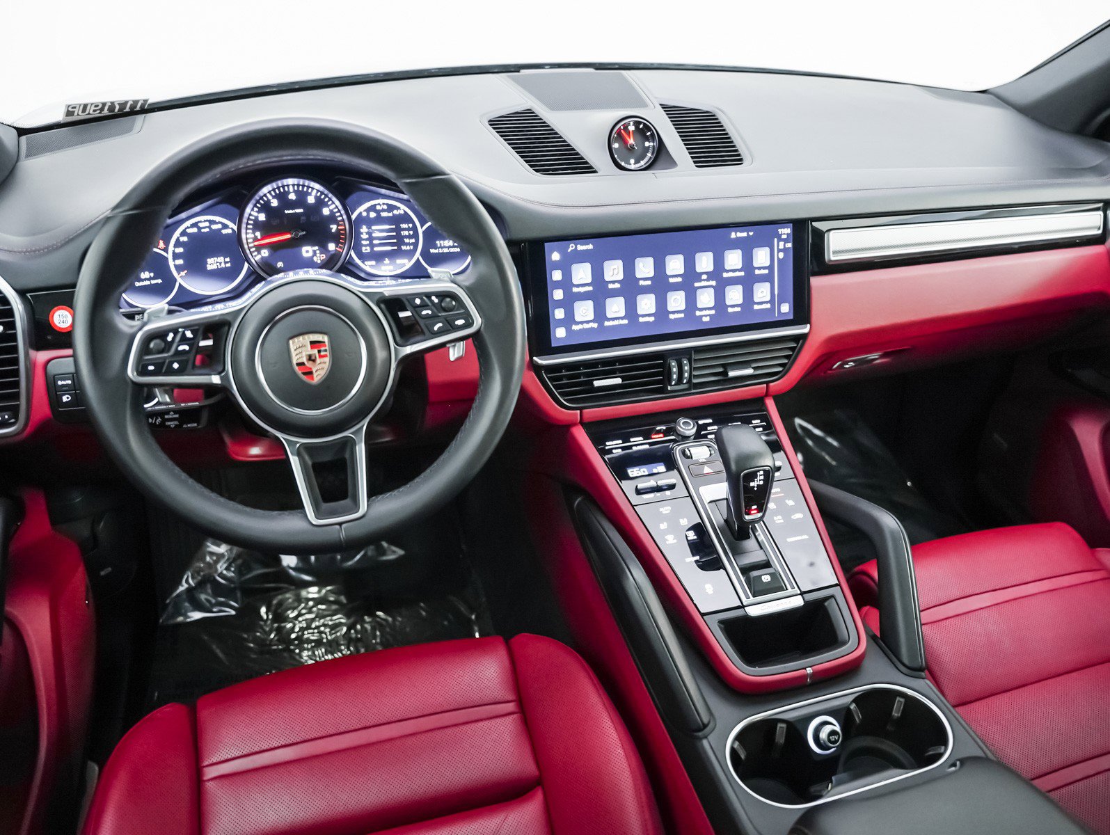 Certified 2022 Porsche Cayenne Platinum Edition w/ Premium Package Plus image 18