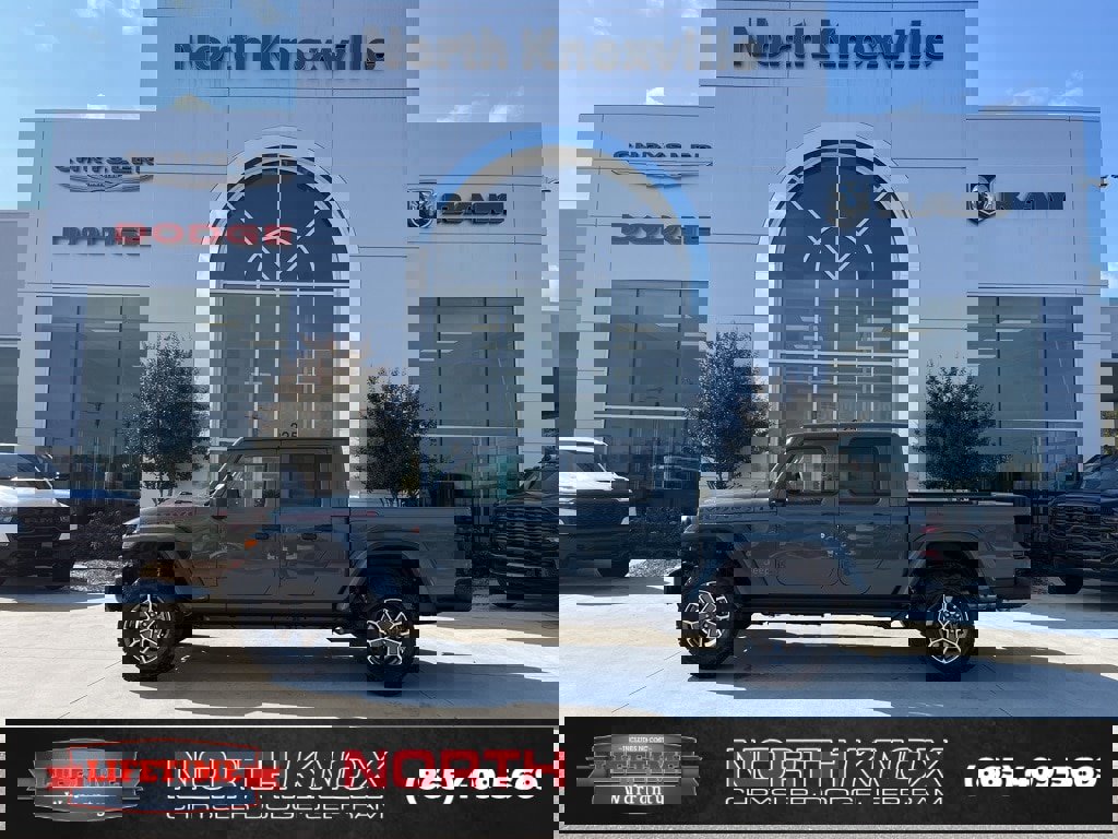 New 2025 Jeep Gladiator Mojave image 2