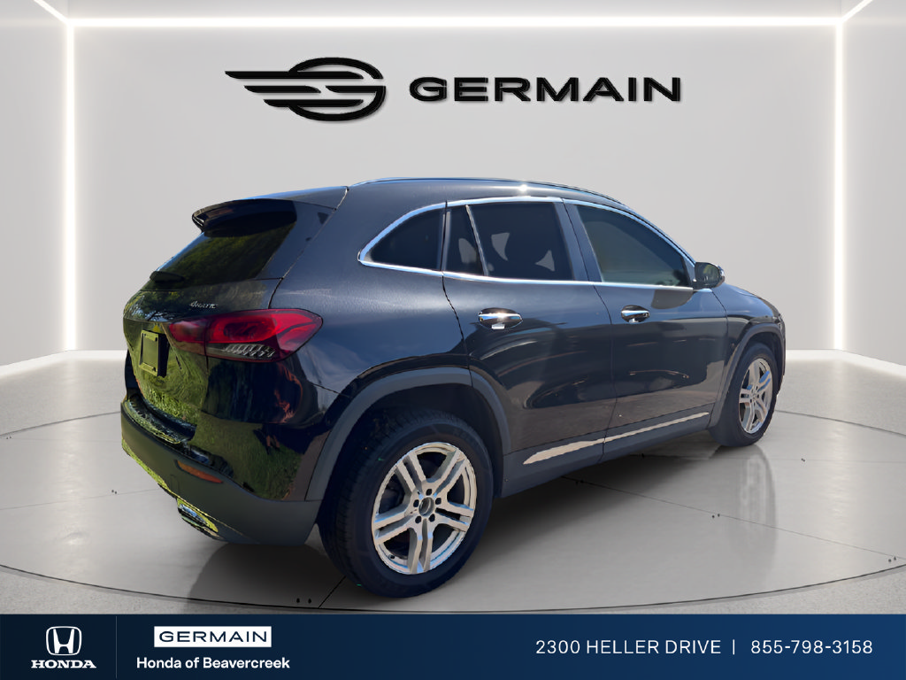 Used 2021 Mercedes-Benz GLA 250 4MATIC w/ Premium Package image 8