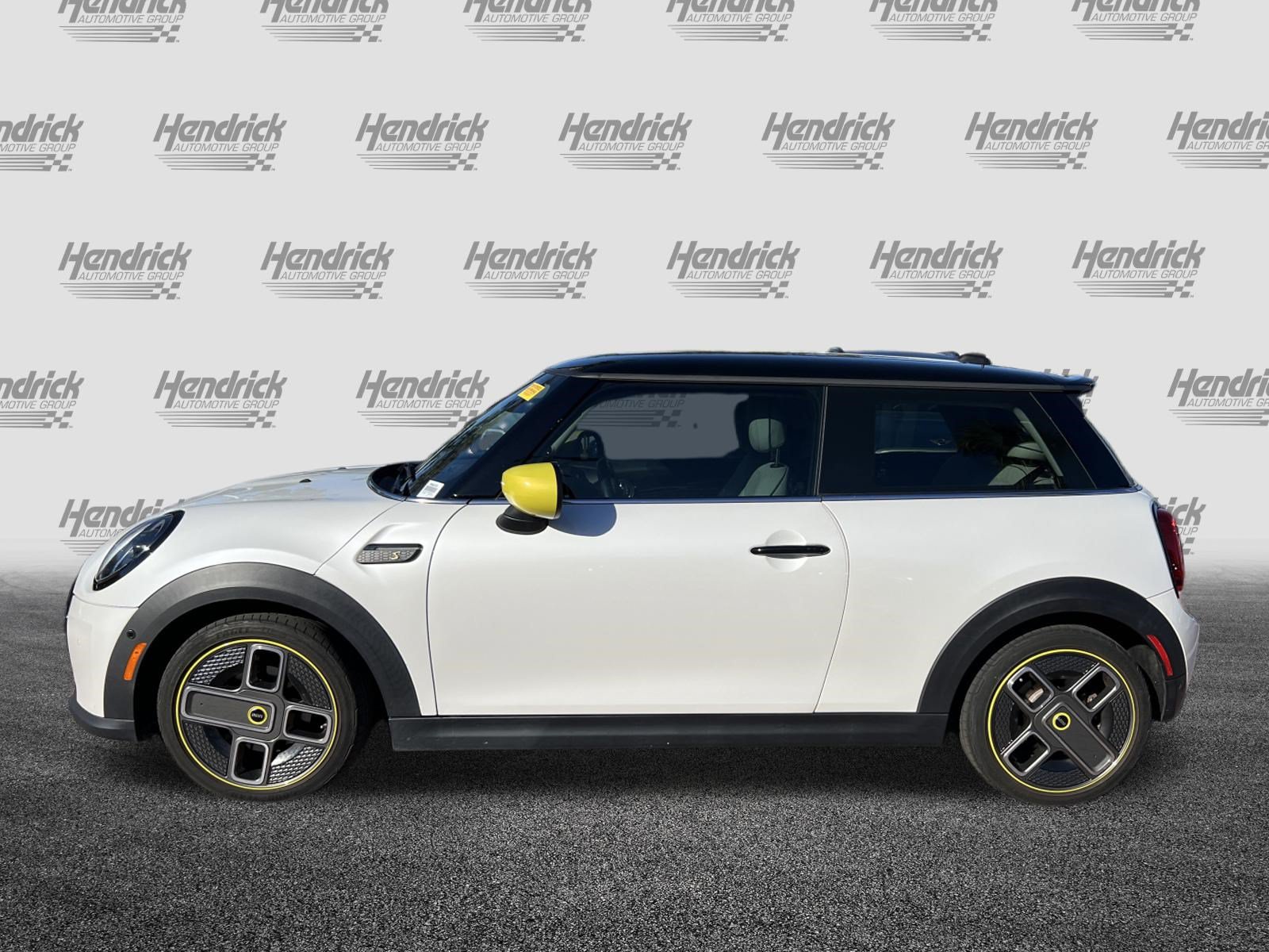 Used 2024 MINI Cooper SE FWD image 7