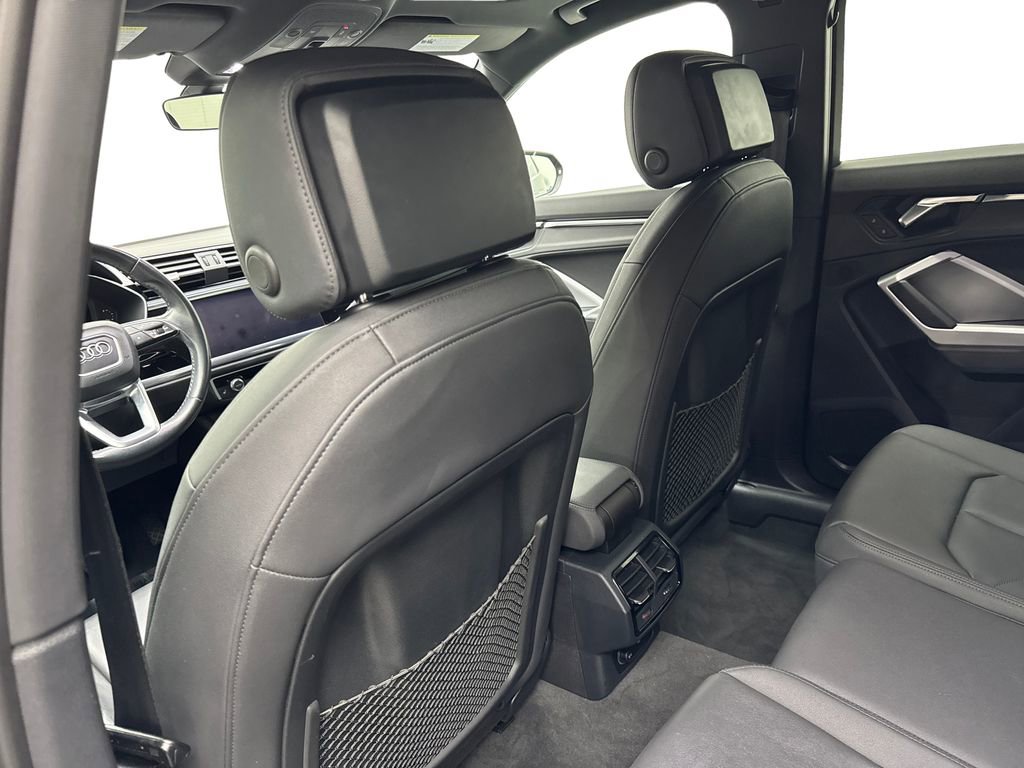 Used 2020 Audi Q3 2.0T Premium w/ Convenience Package image 35