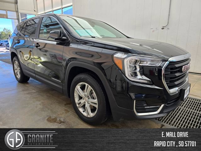 Used 2024 GMC Terrain SLE image 7