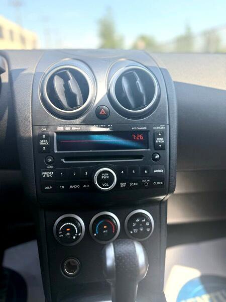 Used 2008 Nissan Rogue SL w/ Premium Pkg image 26