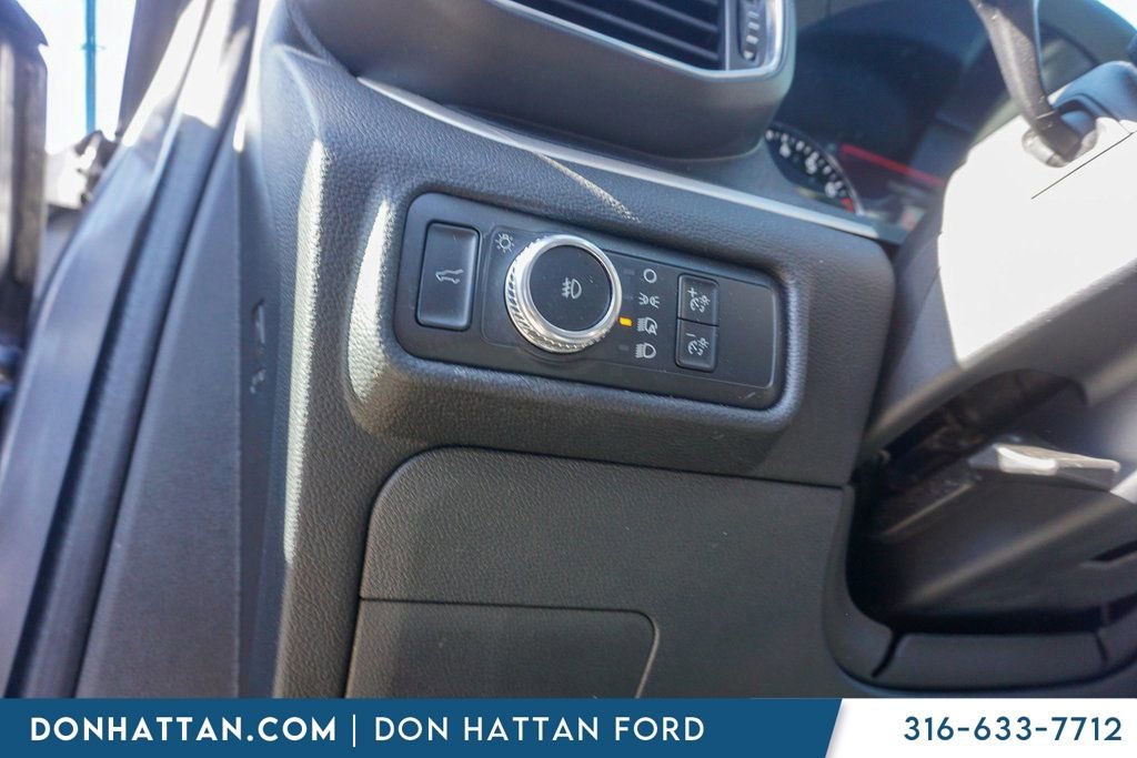 Used 2022 Ford Explorer XLT w/ Equipment Group 202A image 19