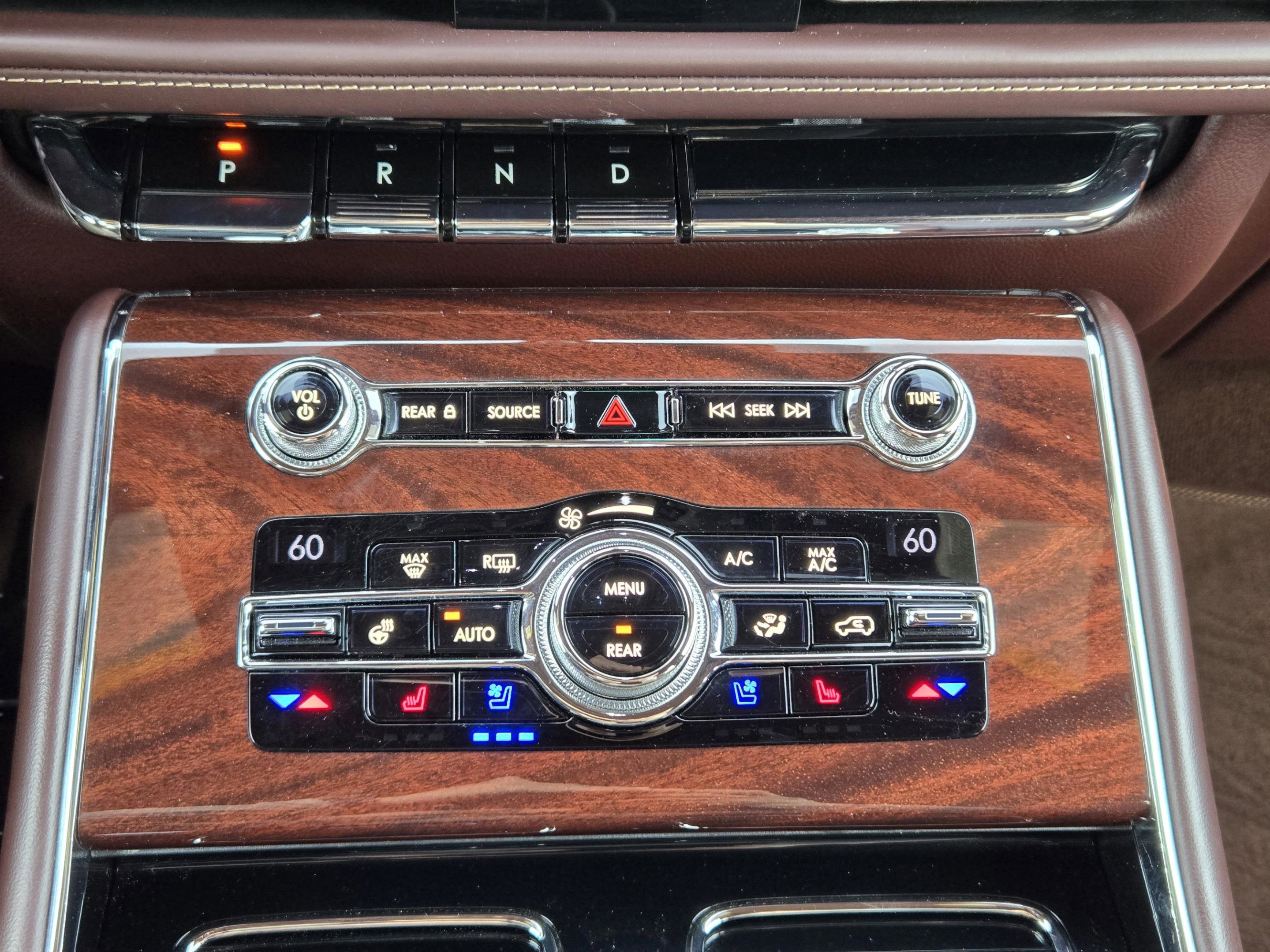 Used 2020 Lincoln Aviator Black Label image 25