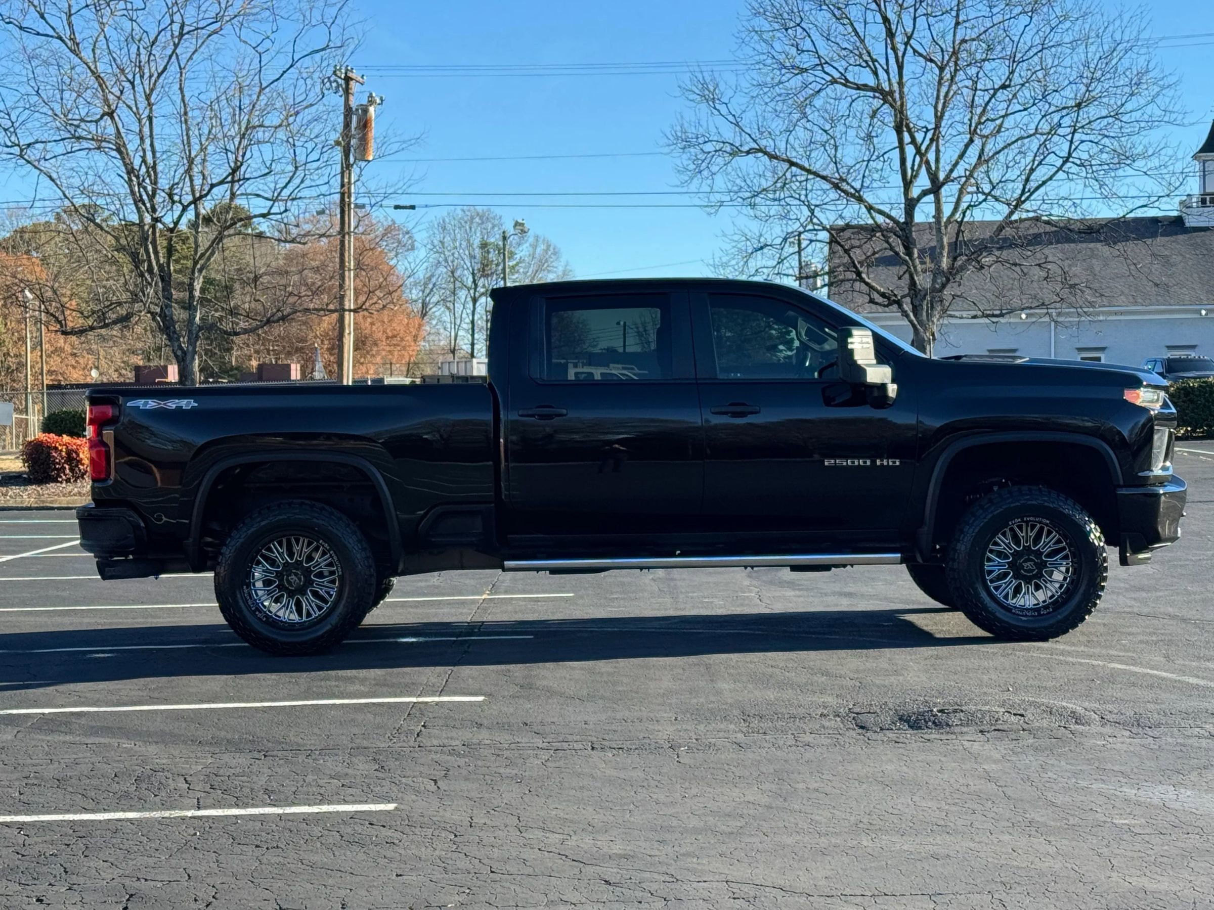 Used 2021 Chevrolet Silverado 2500 Custom w/ Custom Value Package image 5