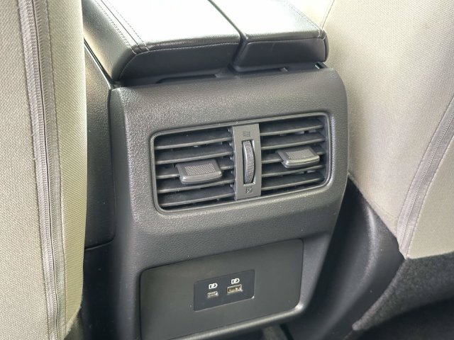 Used 2023 Nissan Rogue SV AWD/4WD image 18
