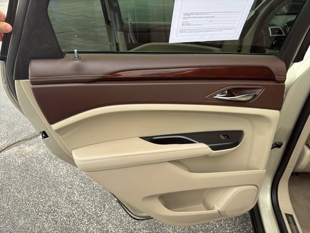 Used 2014 Cadillac SRX Luxury FWD image 29