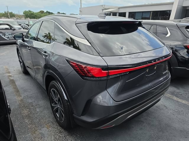 Used 2023 Lexus RX 350 Premium w/ Cold Area Package FWD image 4