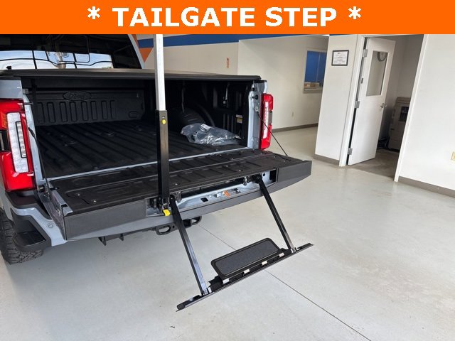 New 2025 Ford F250 Platinum w/ Platinum Plus Package image 56