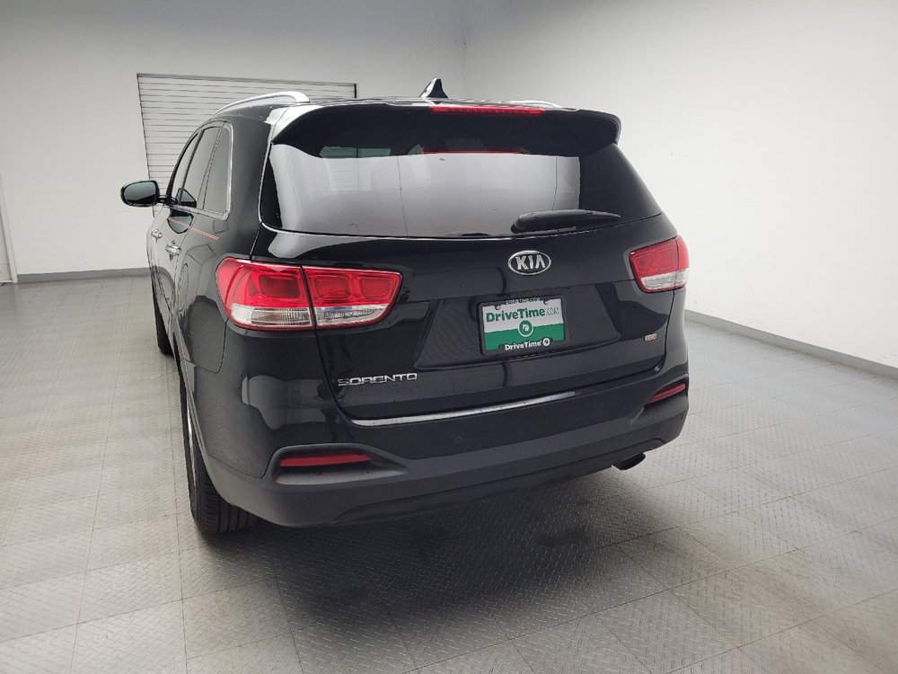 Used 2017 Kia Sorento AWD w/ LX Convenience Package image 6