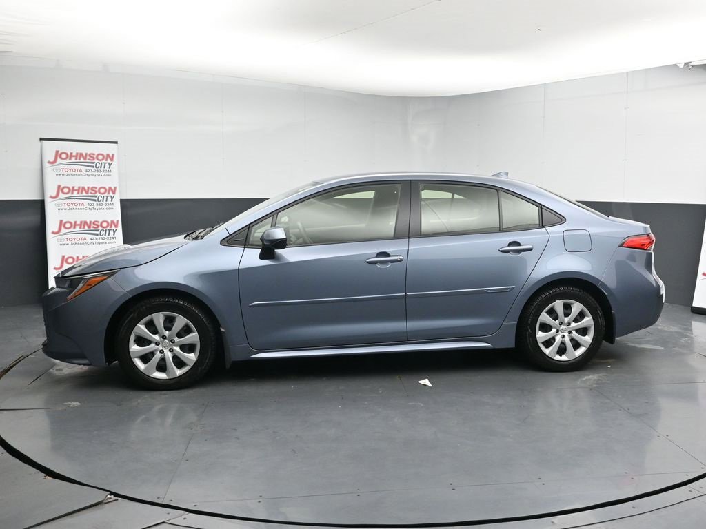 Used 2023 Toyota Corolla LE image 5