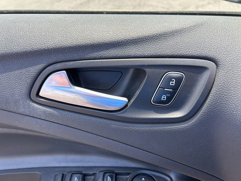 Used 2018 Ford Escape SEL FWD image 15