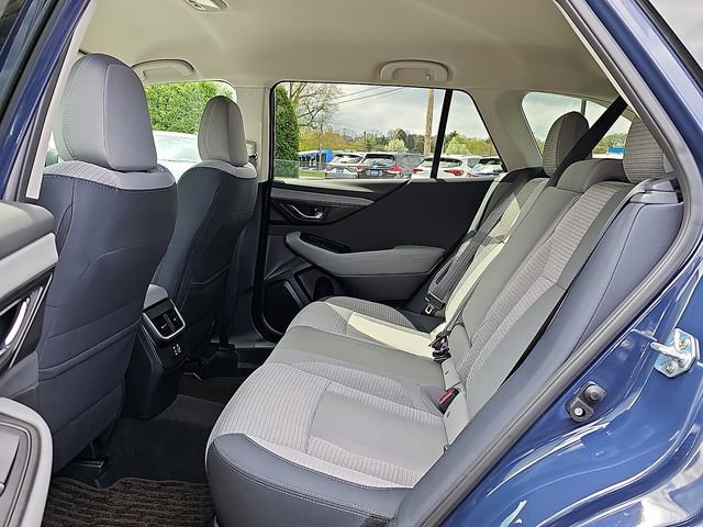 Certified 2025 Subaru Outback Premium AWD/4WD image 10