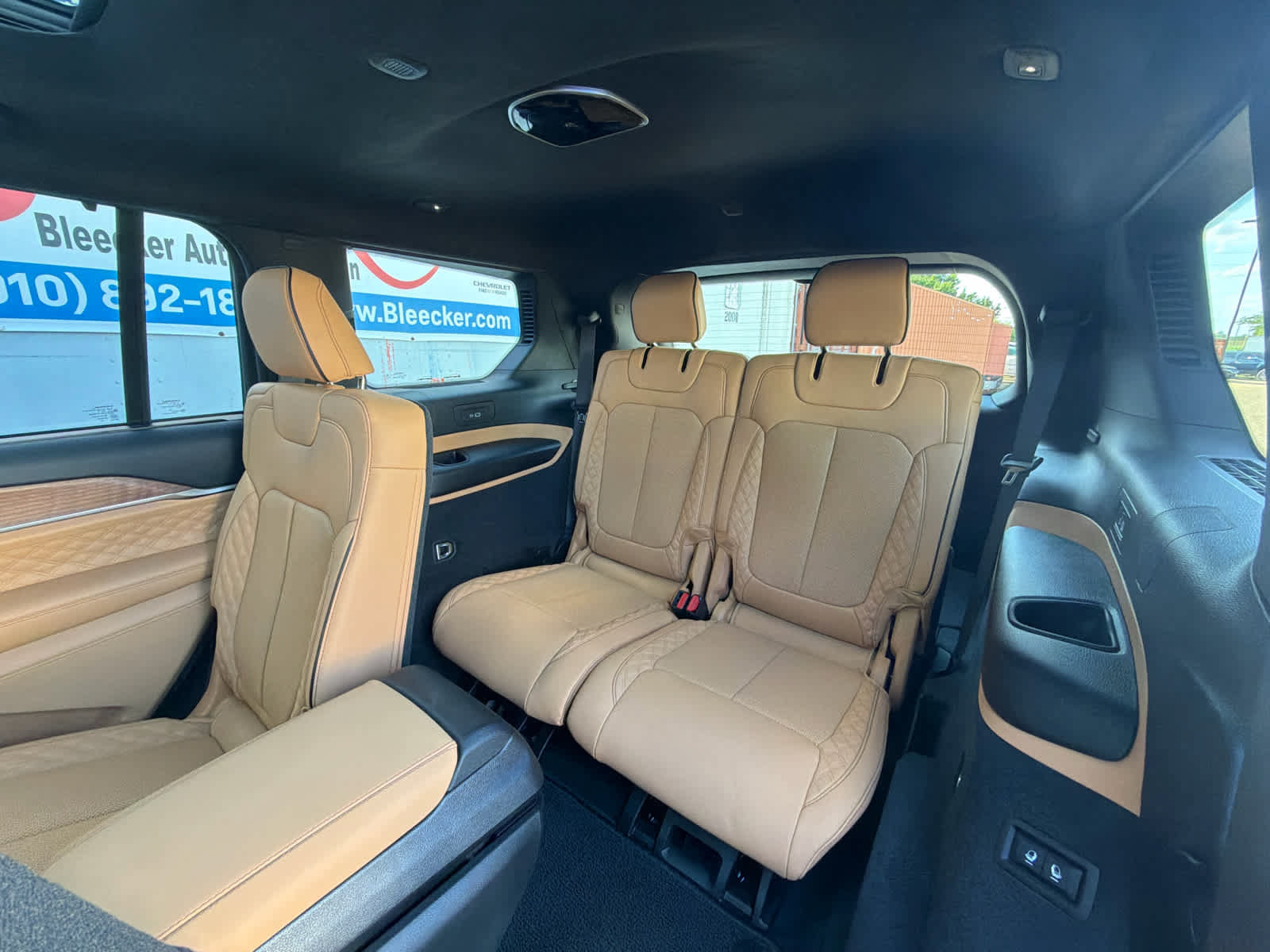 New 2026 Jeep Grand Cherokee L Summit AWD/4WD image 36