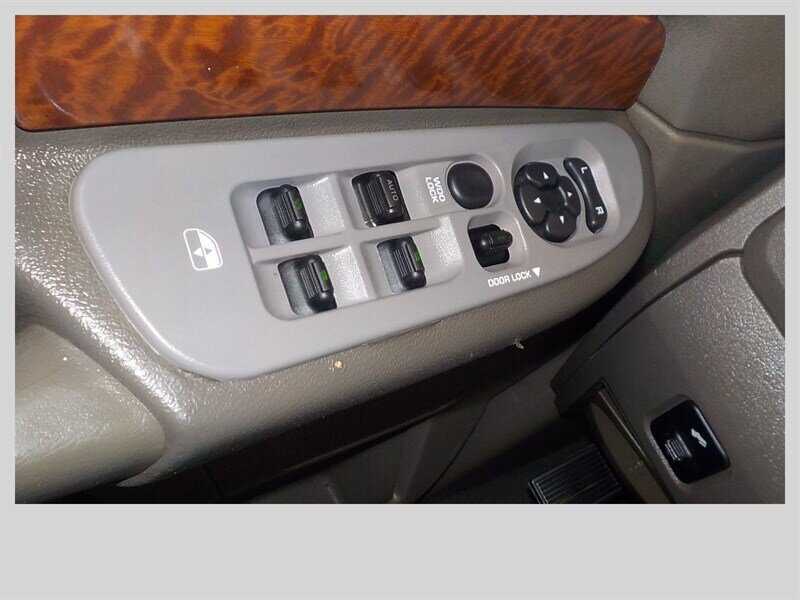 Used 2007 Dodge Ram 2500 Truck Laramie w/ Protection Group AWD/4WD image 20