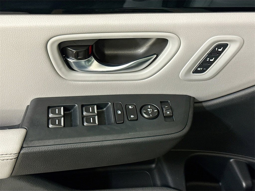 New 2025 Honda Pilot EX-L image 15