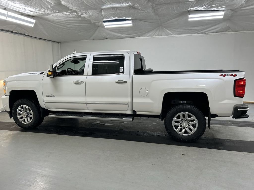 Used 2019 Chevrolet Silverado 3500 High Country w/ Duramax Plus Package image 6