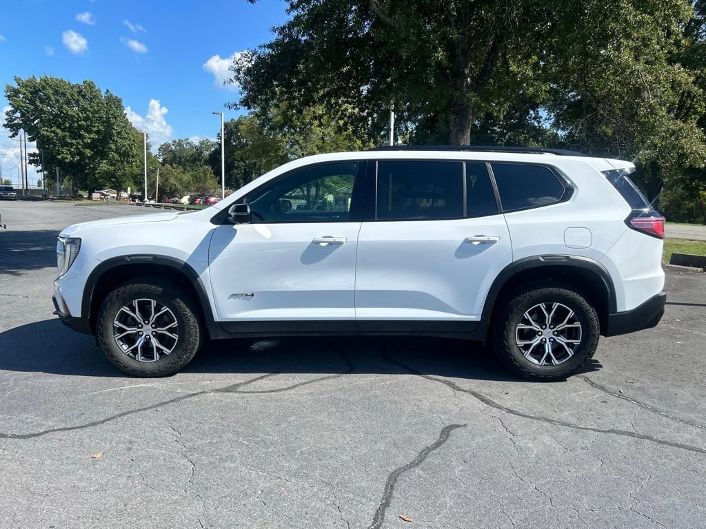 Used 2025 GMC Acadia AT4 w/ Luxury Package AWD/4WD image 4