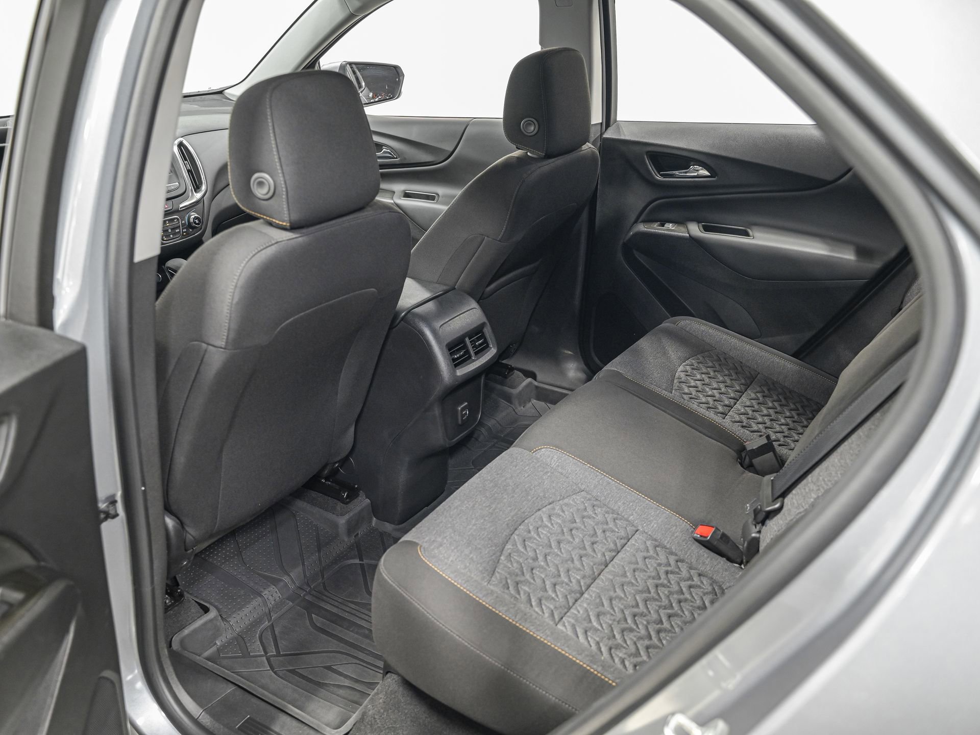 Used 2023 Chevrolet Equinox LT image 26