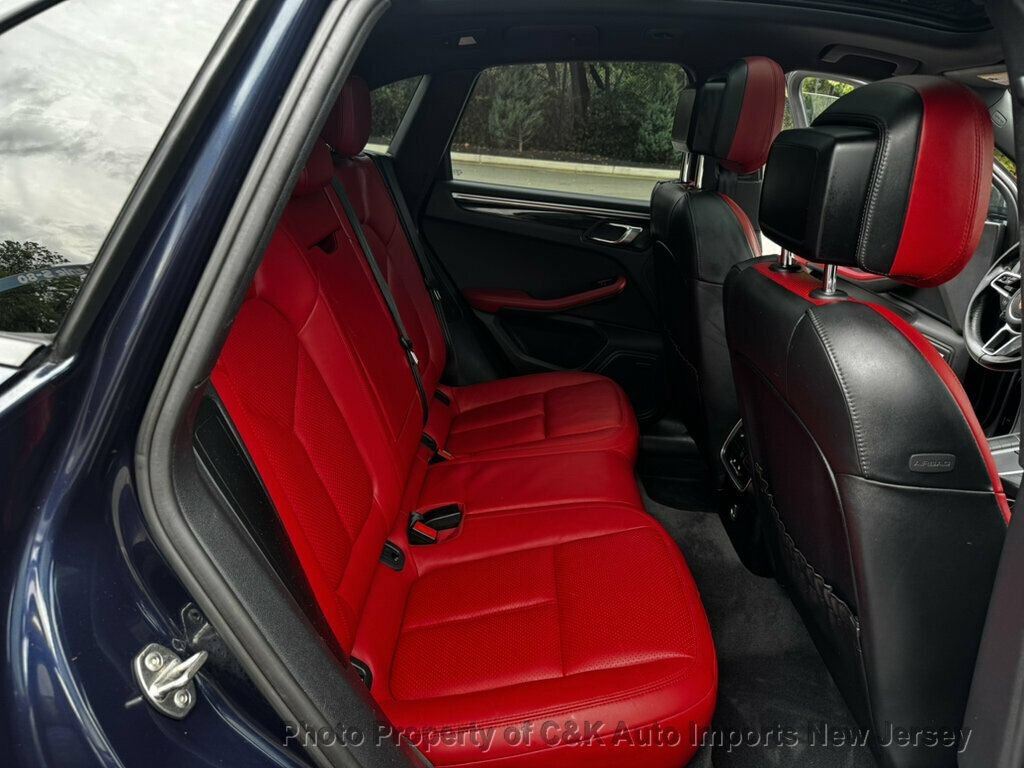 Used 2017 Porsche Macan AWD/4WD image 21