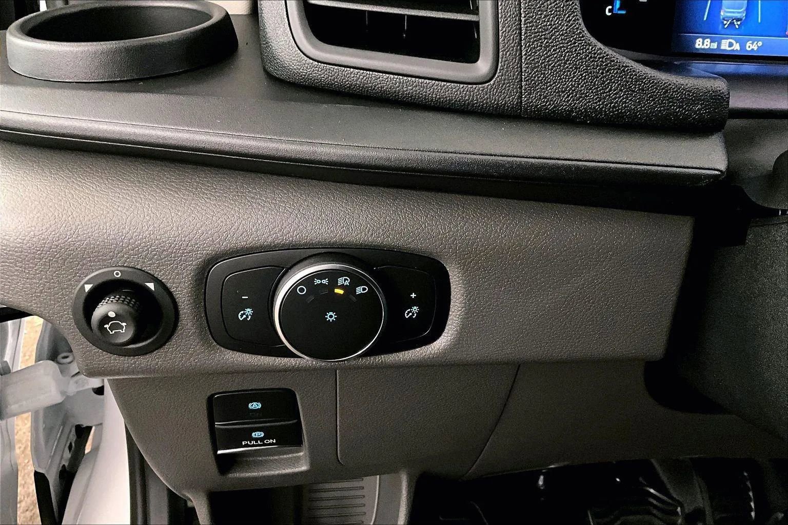 New 2026 Ford Transit 250 148 Medium Roof Extended AWD image 30