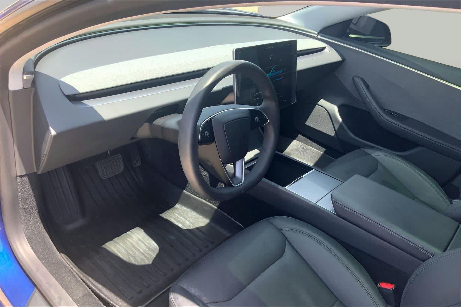 Used 2025 Tesla Model 3 Long Range RWD image 17