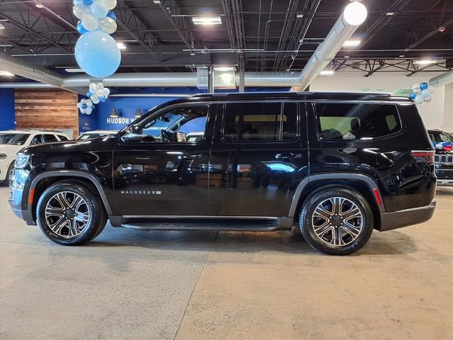 Used 2022 Jeep Wagoneer Series III w/ Flexible Seating Group AWD/4WD image 6