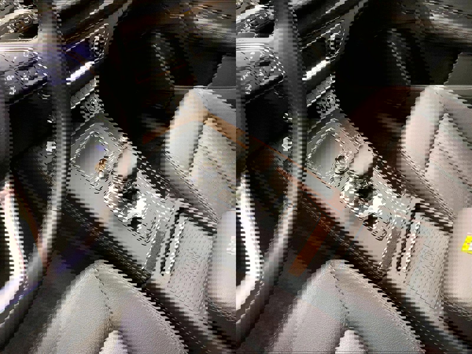 Used 2019 Audi Q5 2.0T Premium Plus w/ Premium Plus Package image 16