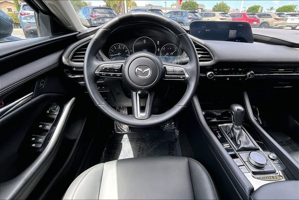 Certified 2025 MAZDA MAZDA3 s FWD image 5