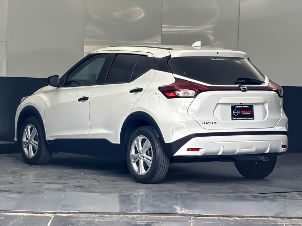 Used 2023 Nissan Kicks S image 5