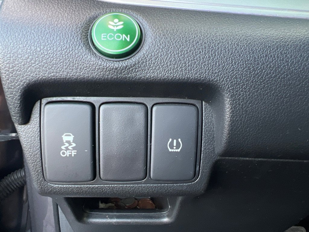 Used 2016 Honda CR-V SE image 25