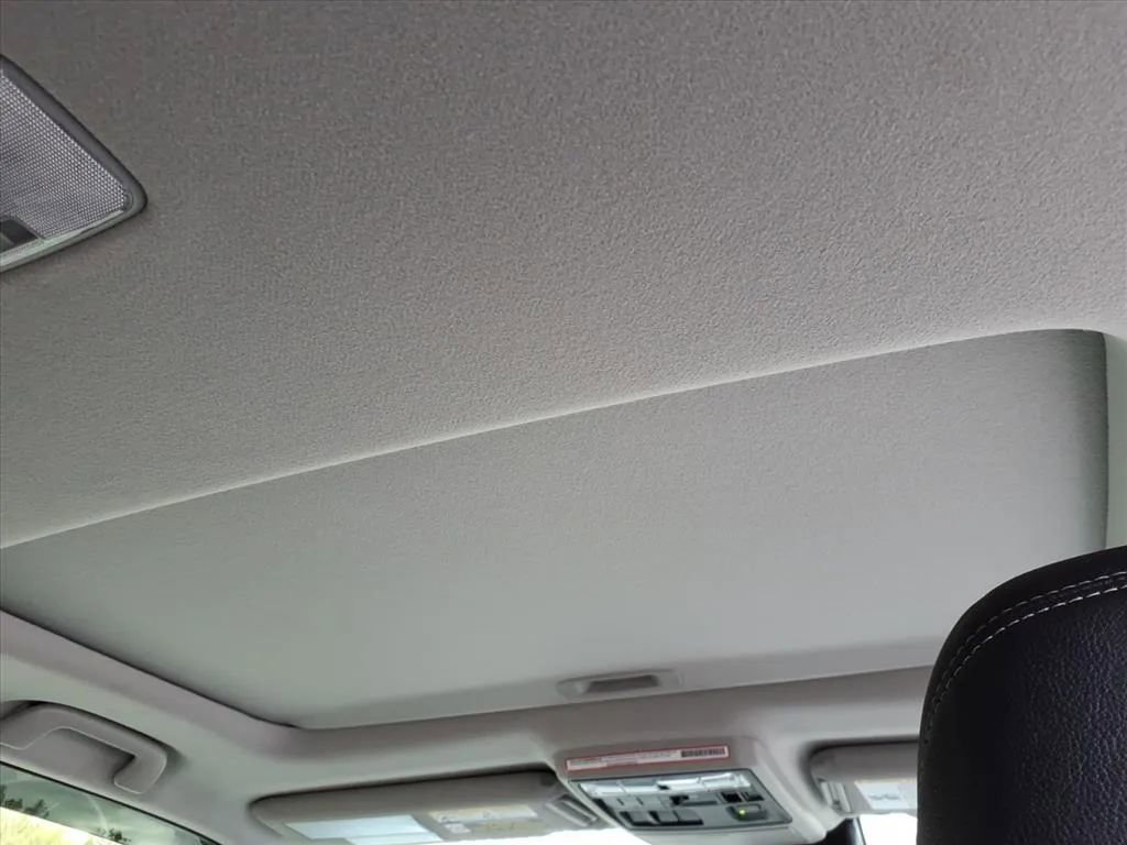 Used 2023 Toyota 4Runner Limited image 13