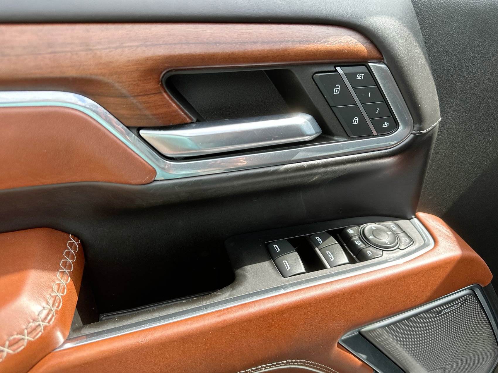 Used 2024 GMC Sierra 2500 Denali Ultimate image 13