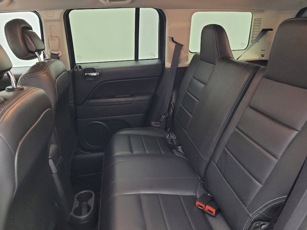 Used 2015 Jeep Patriot High Altitude FWD image 18