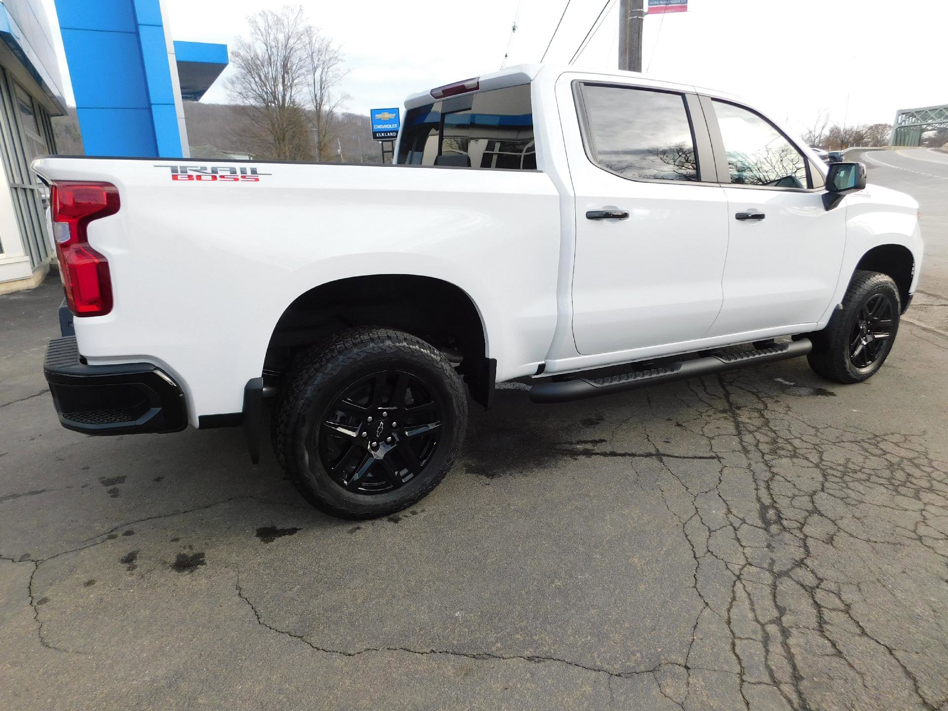 New 2026 Chevrolet Silverado 1500 LT Trail Boss w/ Convenience Package II image 11