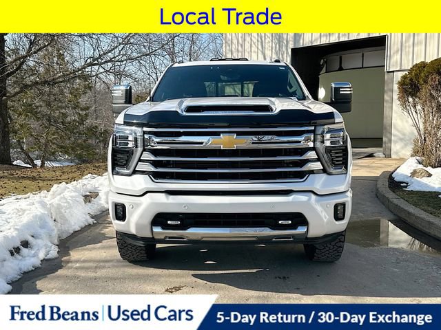Used 2024 Chevrolet Silverado 2500 High Country w/ High Country Premium Package image 2