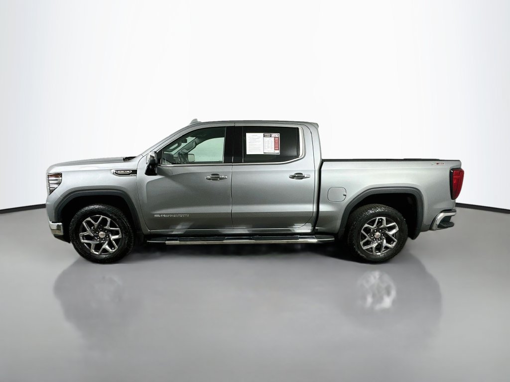 Used 2023 GMC Sierra 1500 SLT w/ SLT Premium Package AWD/4WD image 5