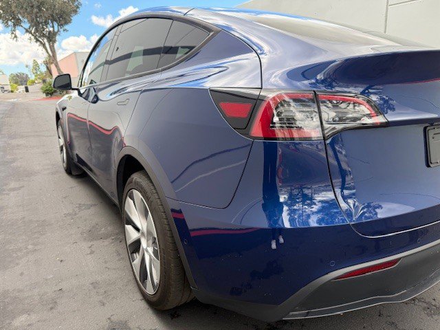 Used 2022 Tesla Model Y Long Range image 10
