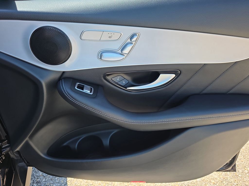 Used 2022 Mercedes-Benz GLC 300 image 37