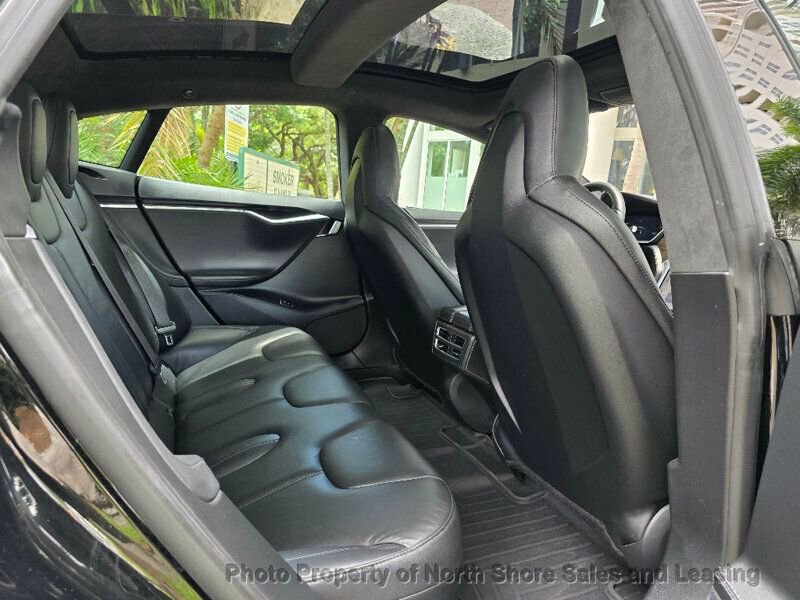 Used 2015 Tesla Model S P90D image 39