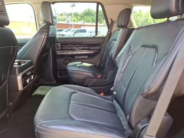 Used 2019 Ford Expedition Platinum AWD/4WD image 30