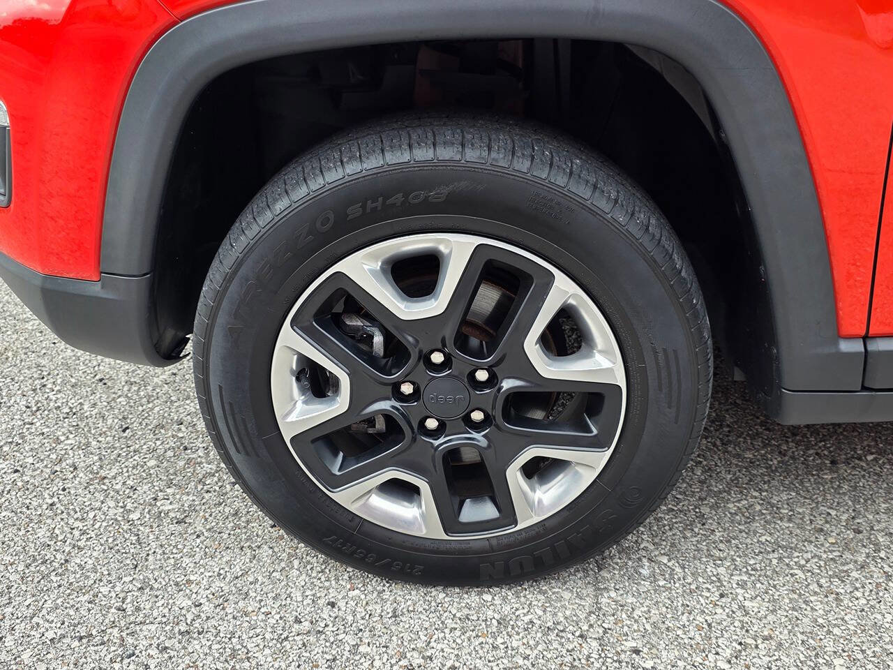 Used 2018 Jeep Compass Trailhawk w/ Navigation Group image 9