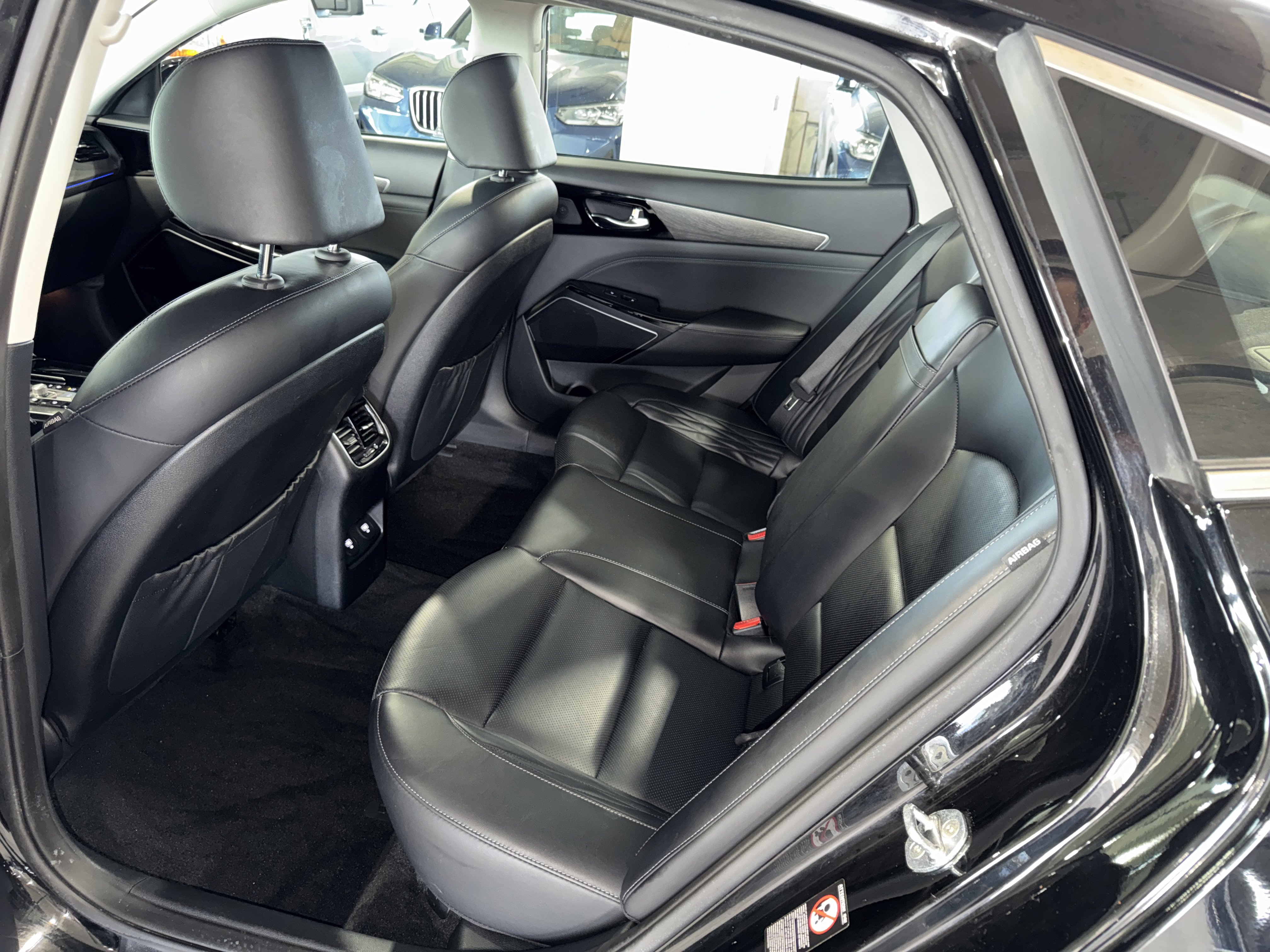 Used 2020 Kia Cadenza Limited image 14