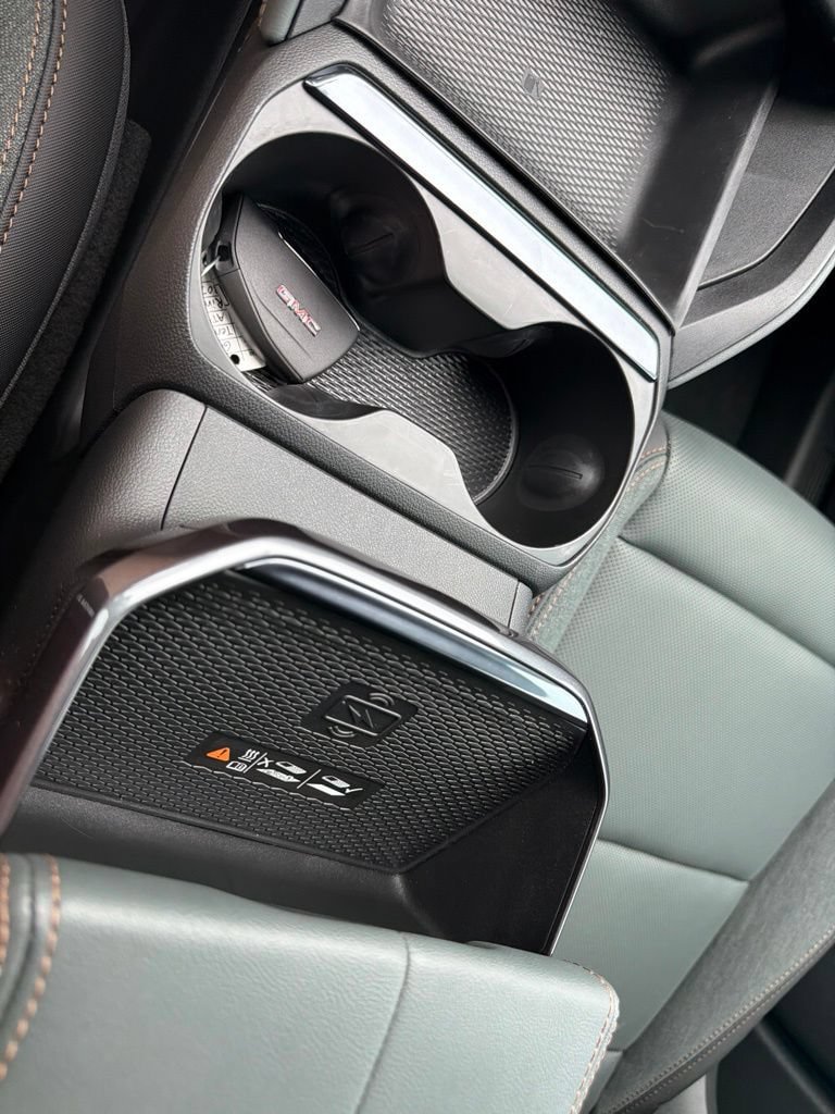 New 2026 GMC Terrain AT4 w/ Technology Package II AWD/4WD image 31