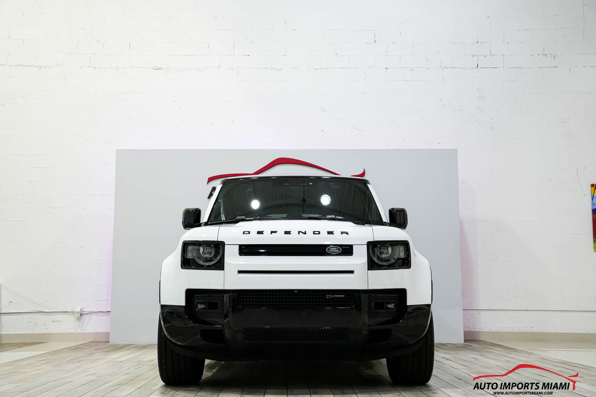 Used 2023 Land Rover Defender 130 X-Dynamic SE image 32