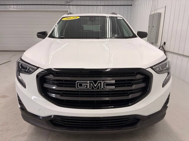 Used 2020 GMC Terrain SLE w/ Elevation Edition FWD image 2