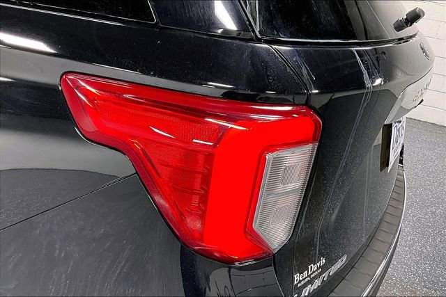Used 2023 Ford Explorer Limited image 23
