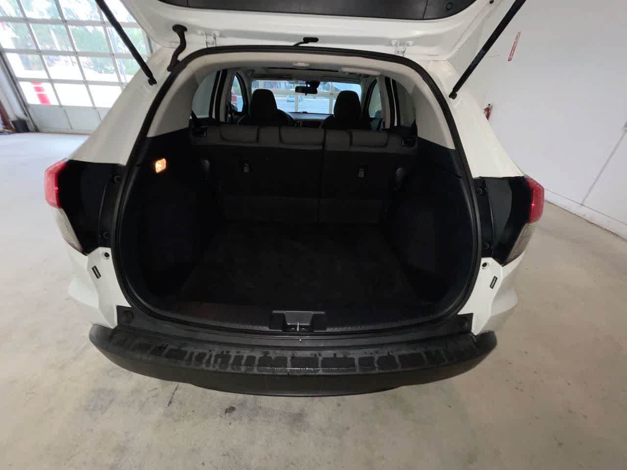 Used 2019 Honda HR-V EX image 24